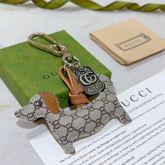 Gucci Dog-shaped bag charm - Picture 1 of 6